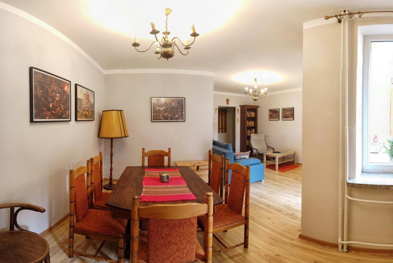 Cozy Apartment In Тарнув Экстерьер фото