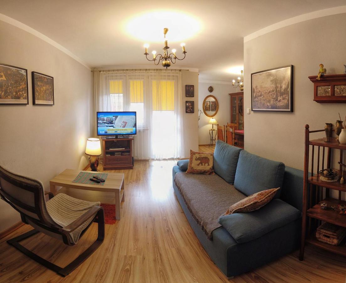 Cozy Apartment In Тарнув Экстерьер фото