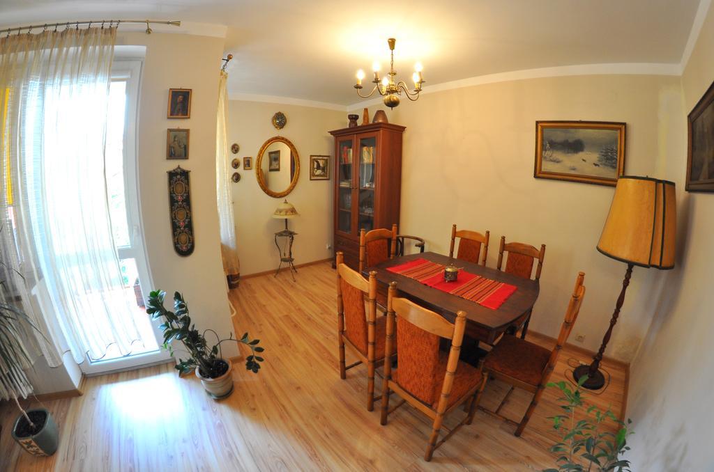 Cozy Apartment In Тарнув Экстерьер фото