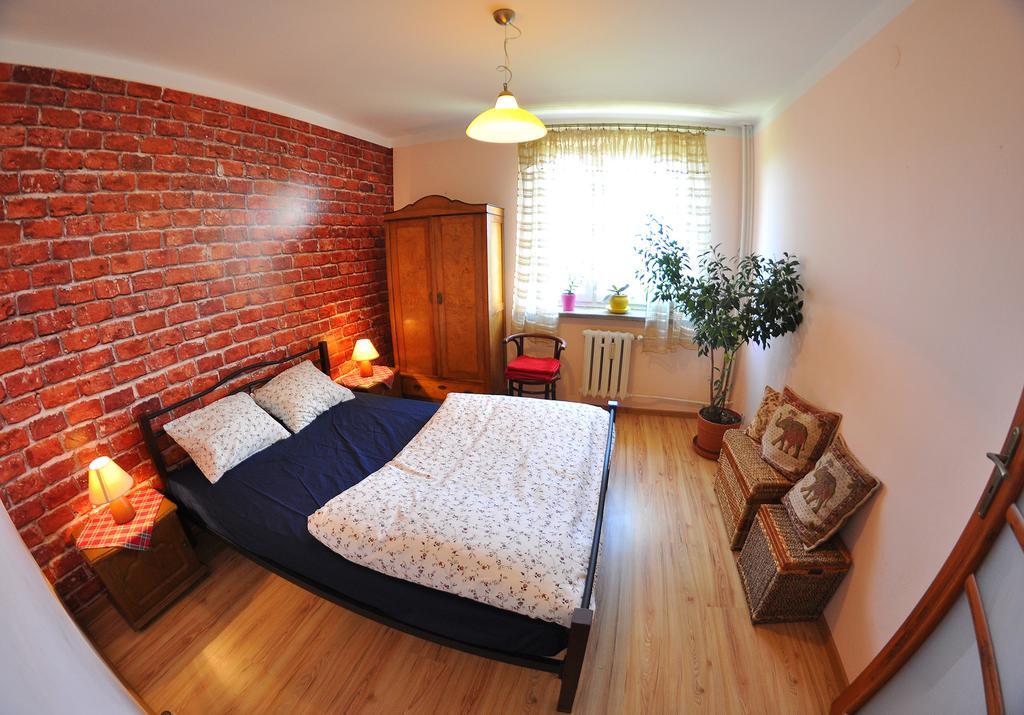 Cozy Apartment In Тарнув Экстерьер фото