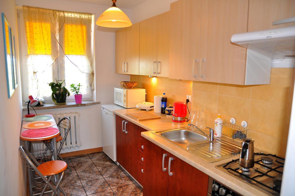 Cozy Apartment In Тарнув Экстерьер фото