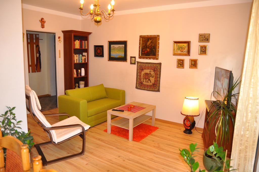 Cozy Apartment In Тарнув Экстерьер фото